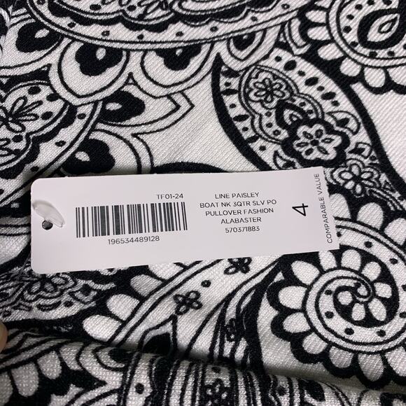 NWT Chico's Sweater Women's Sz 4 (2X) Pullover Monochrome Line Paisley Boat Neck - Picture 5 of 8